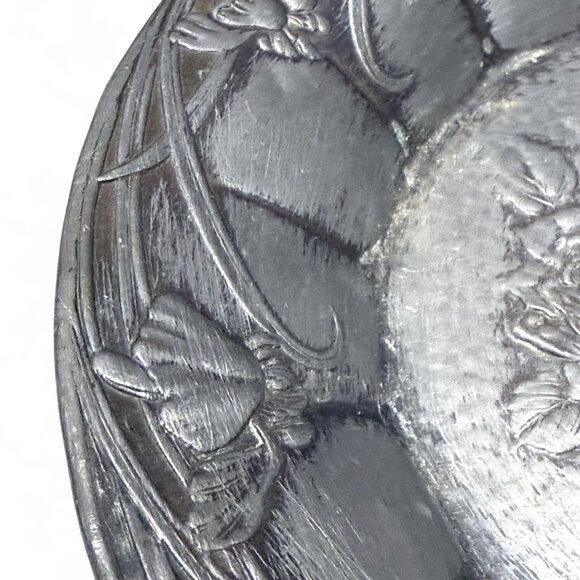 Vintage Japanese Embossed Metal Dish – 7” Floral Relief Plate – “Made in Japan” - Picture 4 of 9